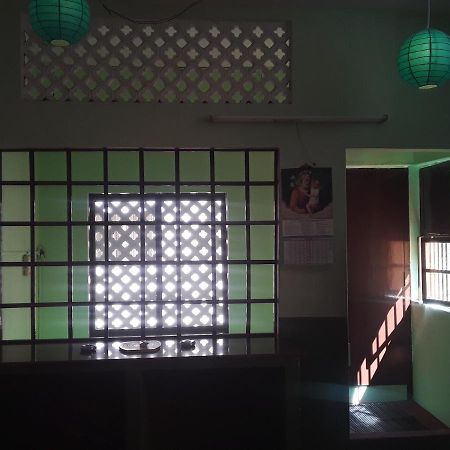 Elisa Home Stay Villa Pondicherry Exteriör bild