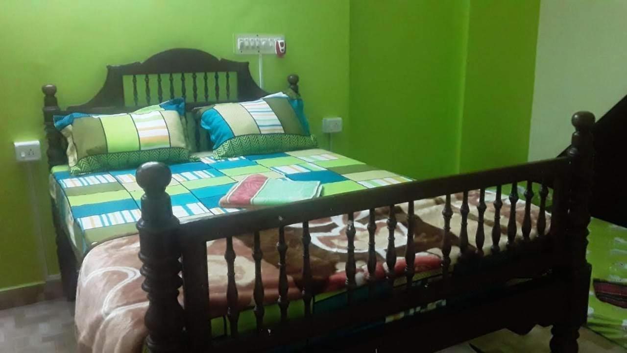Elisa Home Stay Villa Pondicherry Exteriör bild